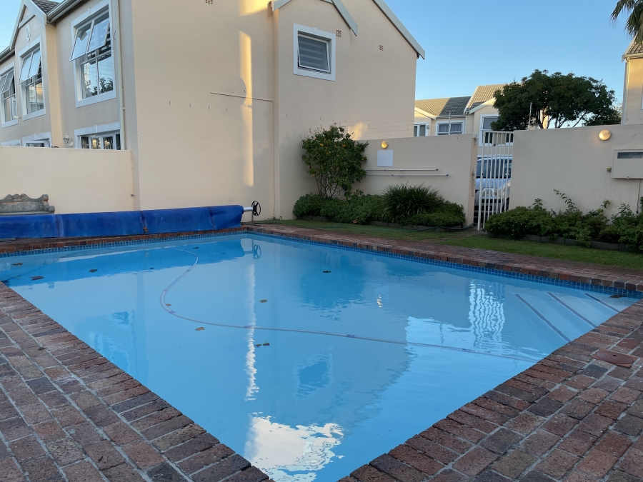 2 Bedroom Property for Sale in Diep River Western Cape